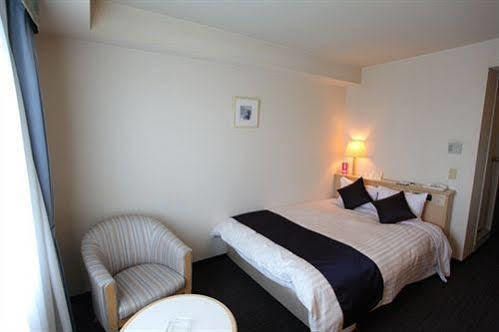 Hotel Verfort Hyuga Bagian luar foto